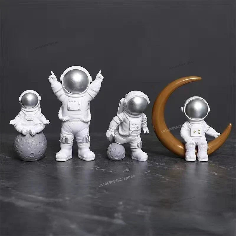 Set de 4 Esculturas Decorativas de Astronautas